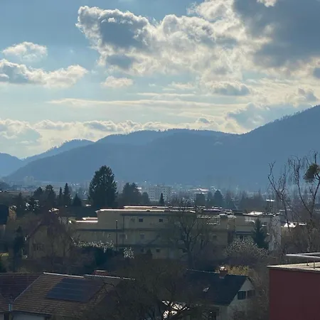 Schoenes Mit Aussicht Ueber Apartment *