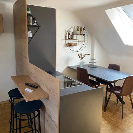 Schoenes Mit Aussicht Ueber