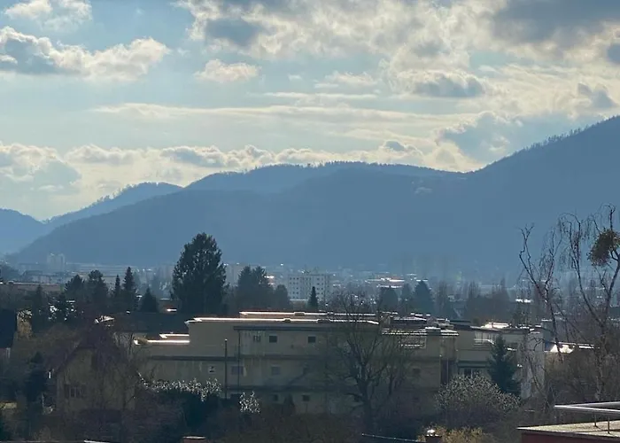 Schönes Mit Aussicht über Apartment *